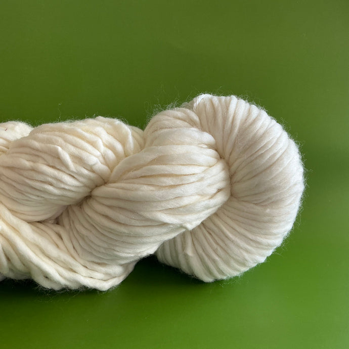 Elitespun Essentials 100% Merino Wool Superwash Yarn (Super Bulky)