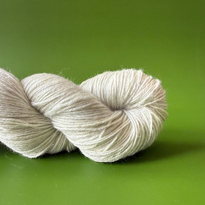Elitespun Essentials 84/16 Merino Wool/Sparkling Stellina Superwash Yarn (Fingering)