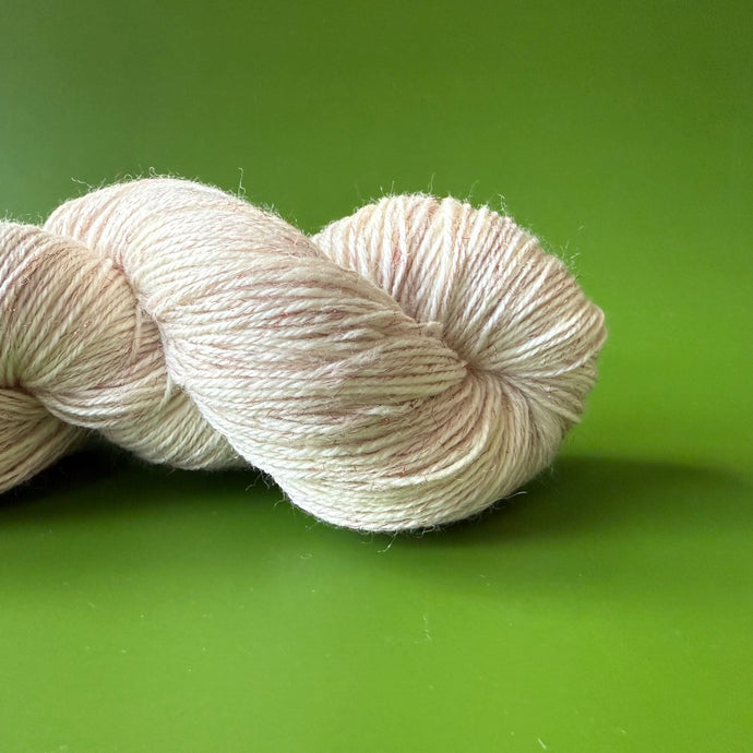 Elitespun Essentials 84/16 Wool/Stellina Red White Superwash Yarn (Fingering)