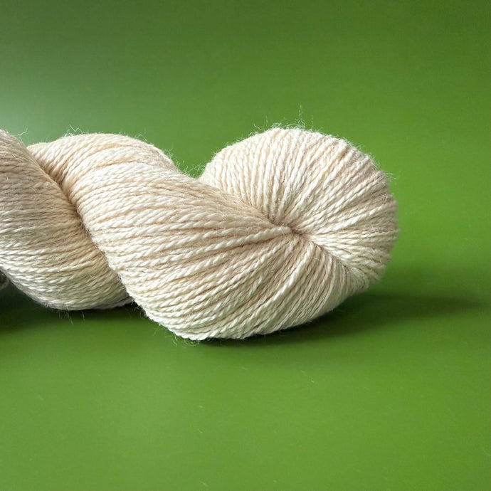 Elitespun Essentials 100% Blue Faced Leicester Untreated Yarn (Fingering)
