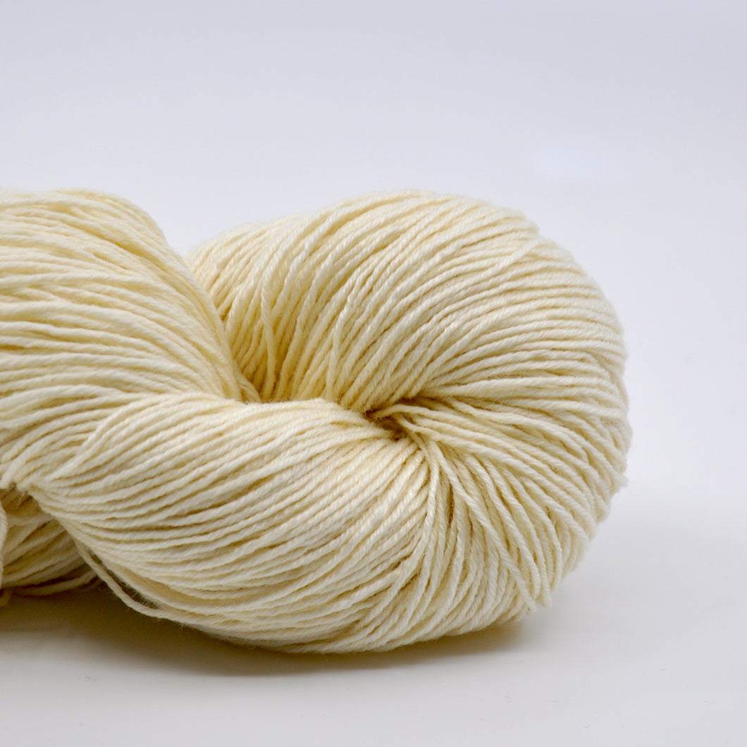 Elitespun Essentials 75/25 Merino Wool/Nylon Superwash 4-ply Yarn (Sock)